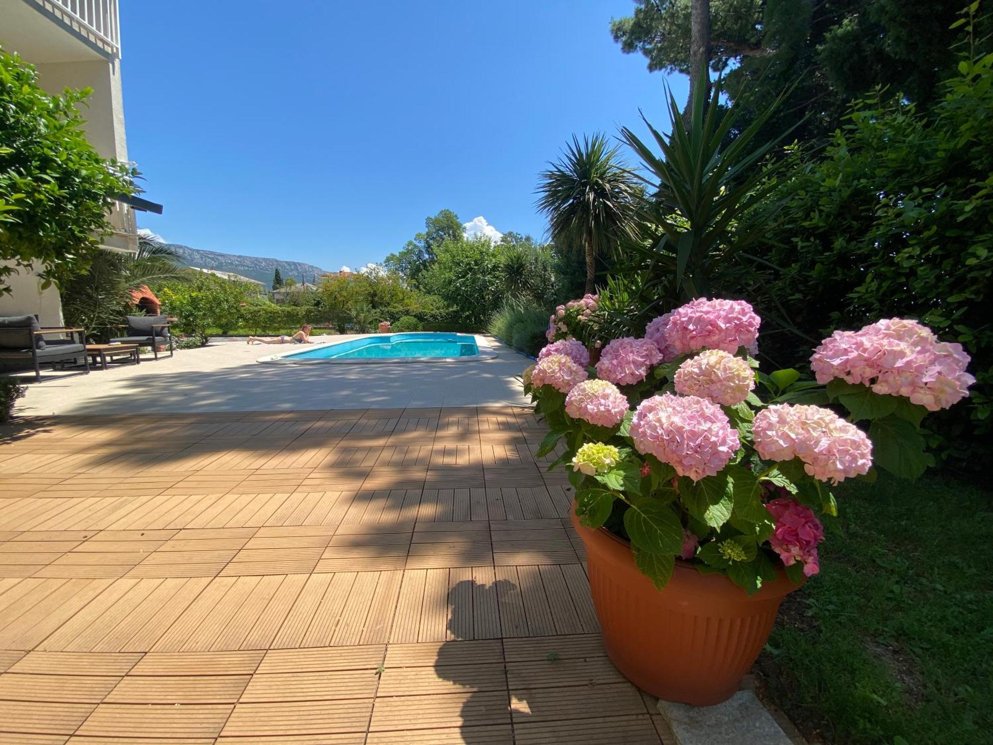Villa Flora Kaštela Extérieur photo