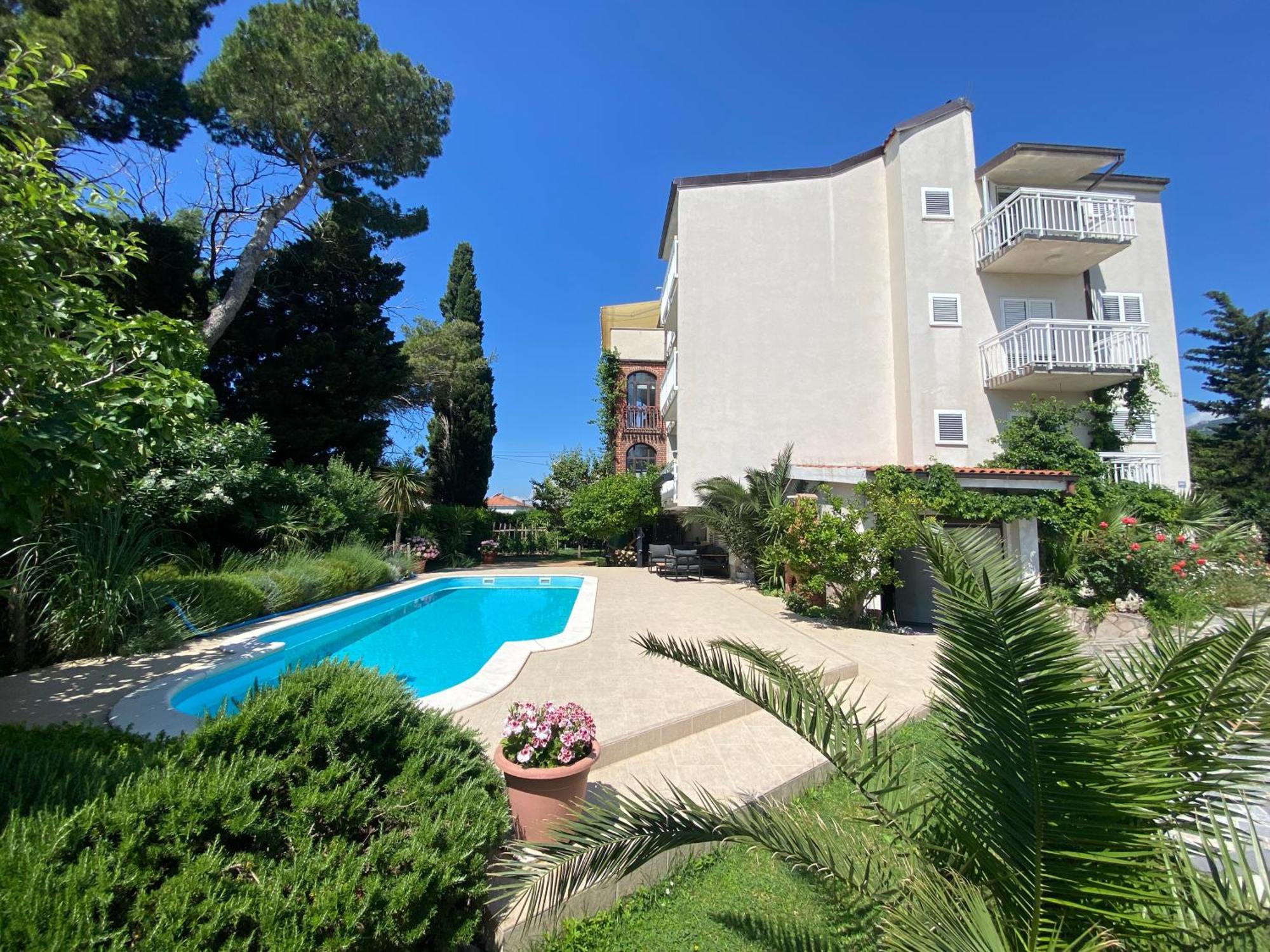 Villa Flora Kaštela Extérieur photo