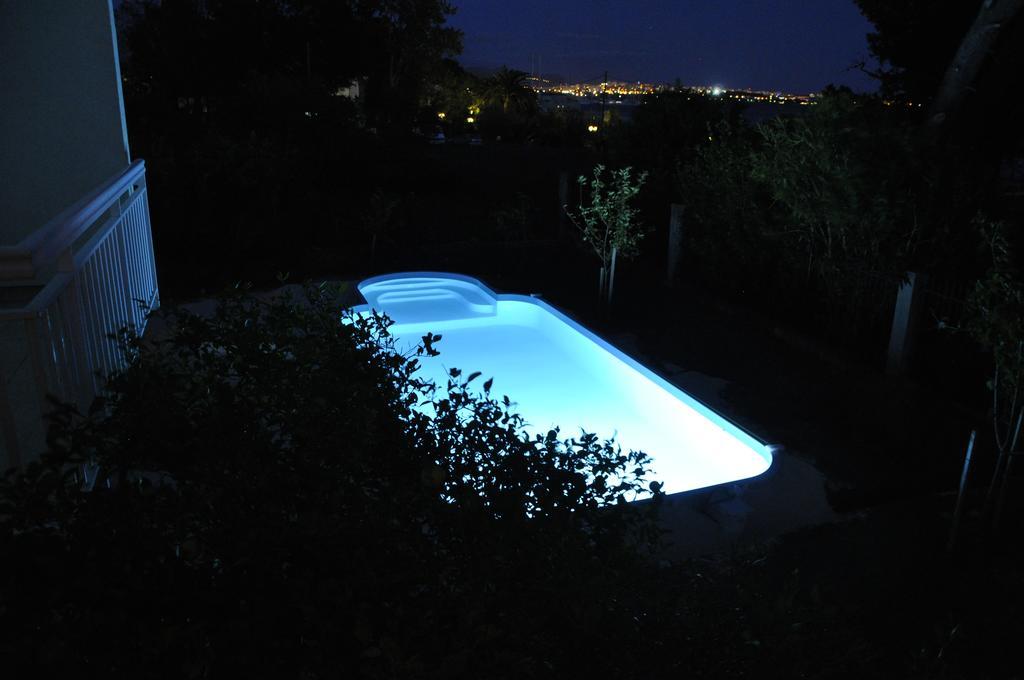Villa Flora Kaštela Extérieur photo